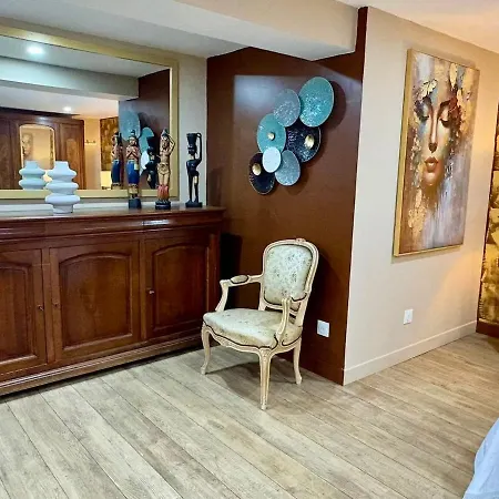 Apartment Chic Saint-Génis