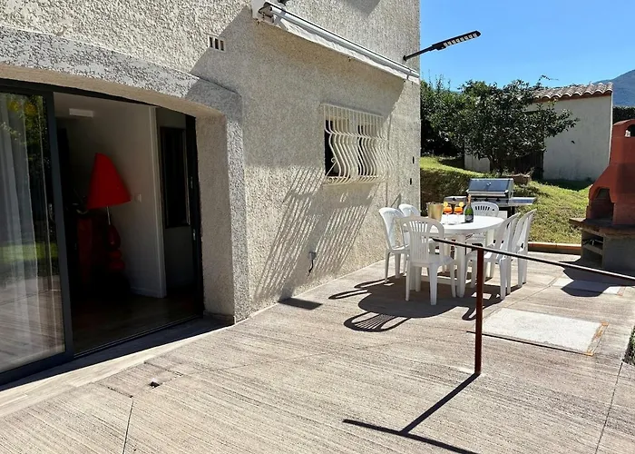 Chic Apartment Saint-Génis